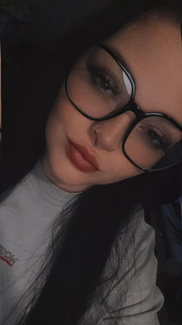 Inaya_coquine