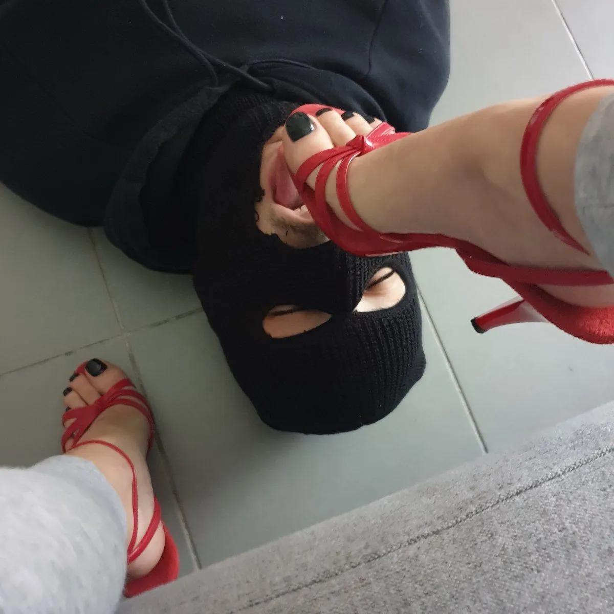 Sashafeetfr