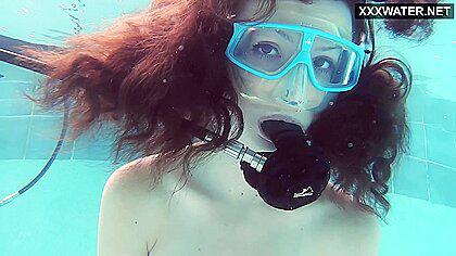 Emi Serene Masturbates Underwater In The Pool