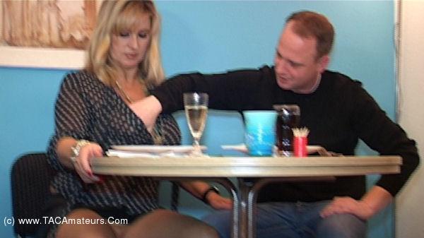 Sexe dans le restaurant